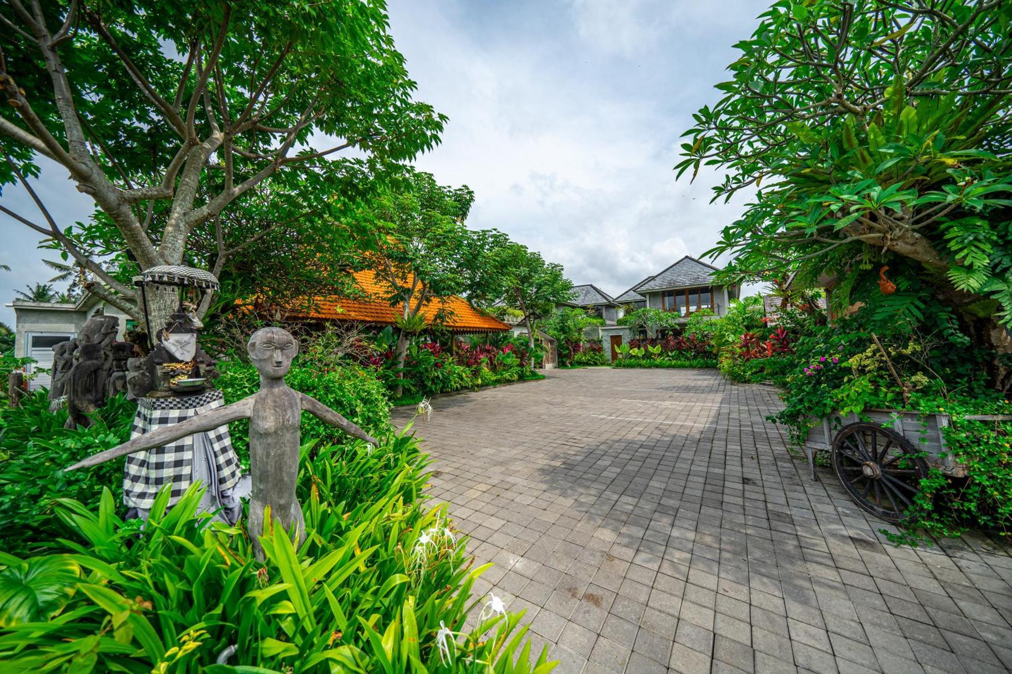 Ubud Diary Villa Exterior photo